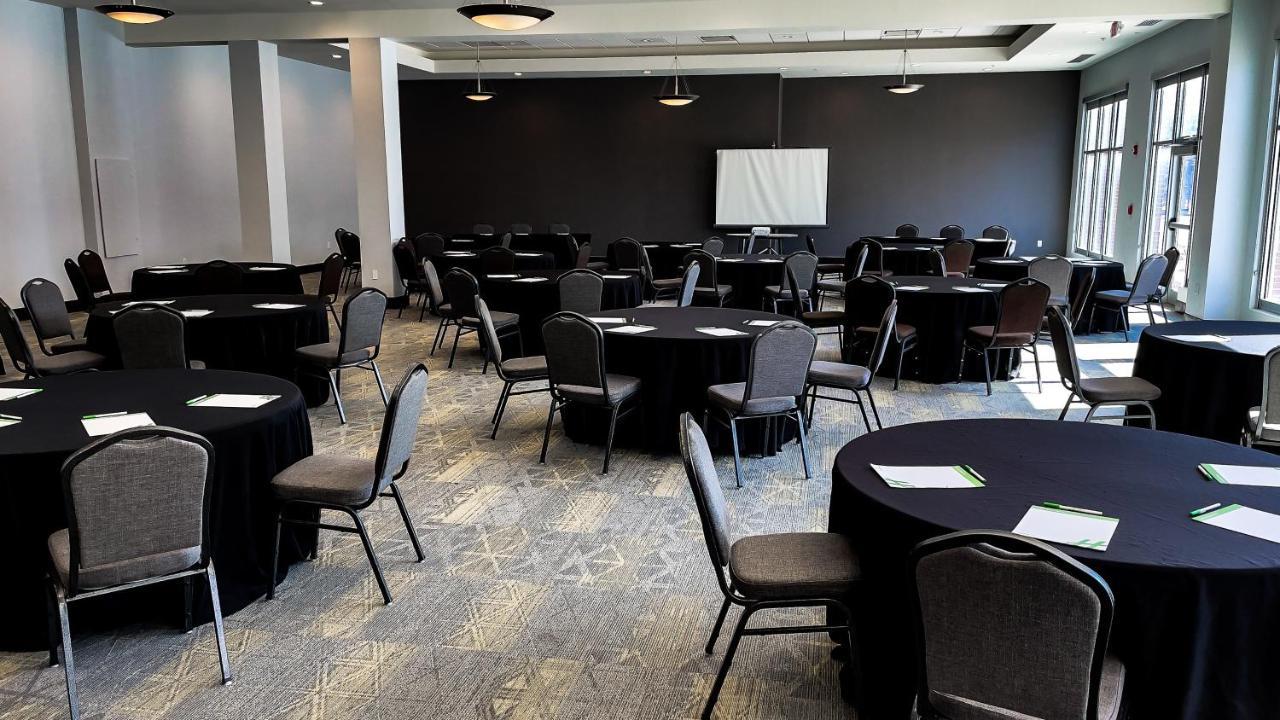 Holiday Inn Omaha Downtown - Waterpark By Ihg Ngoại thất bức ảnh