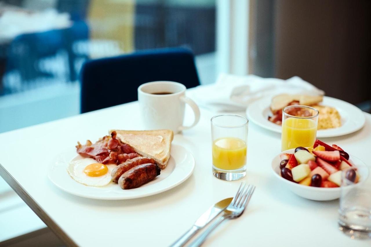 Holiday Inn Omaha Downtown - Waterpark By Ihg Ngoại thất bức ảnh