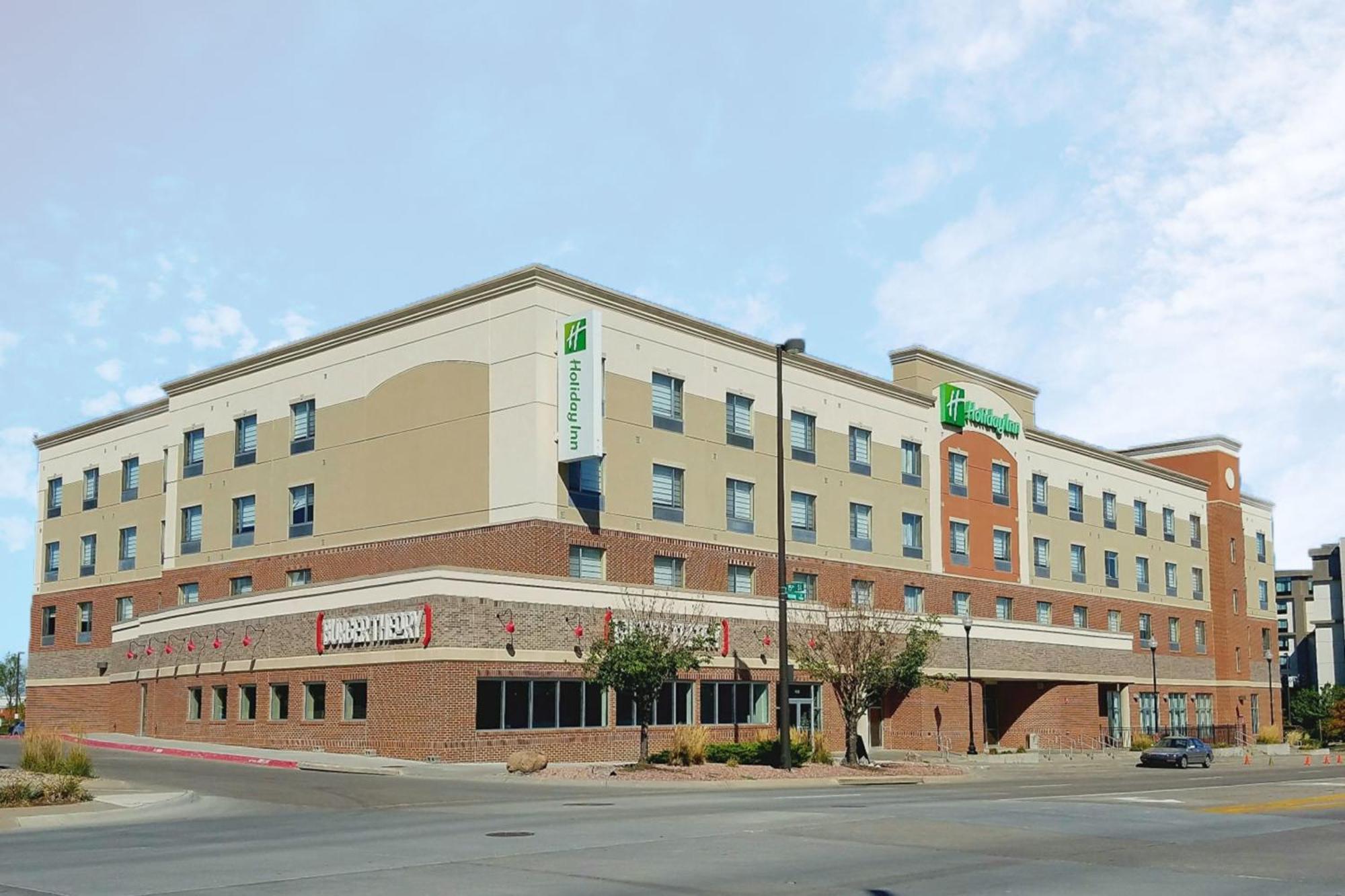 Holiday Inn Omaha Downtown - Waterpark By Ihg Ngoại thất bức ảnh