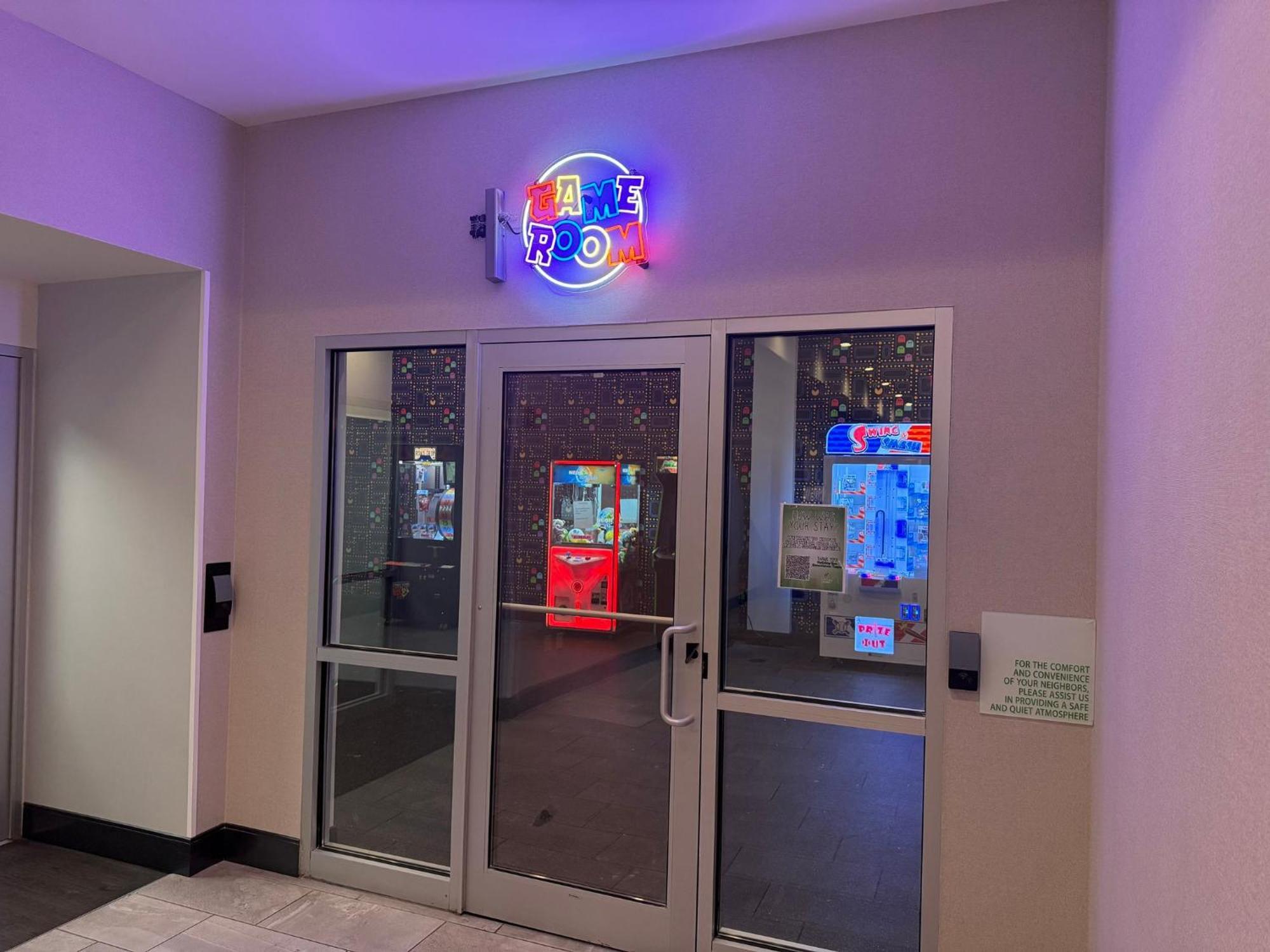 Holiday Inn Omaha Downtown - Waterpark By Ihg Ngoại thất bức ảnh